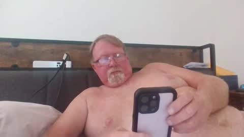 Snapshot of 9gecko696969 chatting on 10/28/25, 04:09 9gecko696969 online show from 10/28/25, 04:09