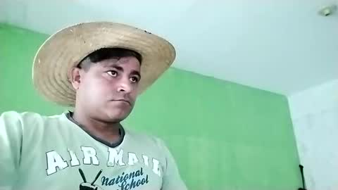 9vinhocamshow online show from 02/01/25, 11:21