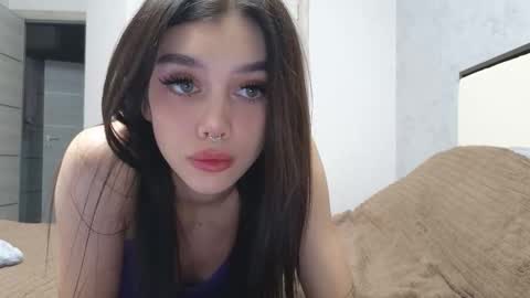 Snapshot of 9west chatting on 10/05/25, 11:41 KARINA online show from 10/05/25, 11:41