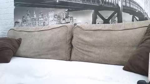 Snapshot of 9west chatting on 10/13/25, 08:58 KARINA online show from 10/13/25, 08:58