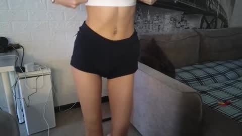 Snapshot of 9west chatting on 12/14/25, 10:20 KARINA online show from 12/14/25, 10:20