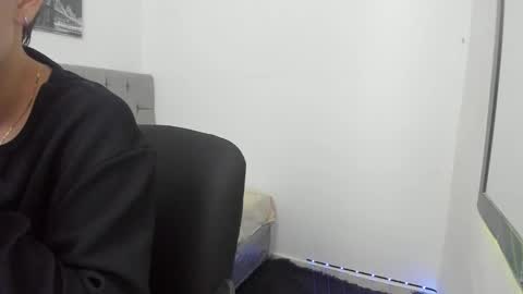 Snapshot of _1dereck chatting on 03/01/26, 09:33 DERECK online show from 03/01/26, 09:33