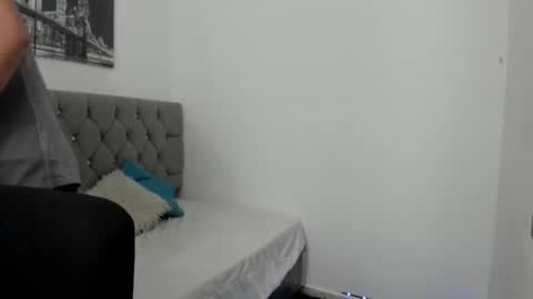 DERECK online show from 03/17/26, 09:45