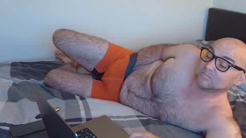 Snapshot of ____zeus____ chatting on 09/16/25, 05:30 God Zeus online show from 09/16/25, 05:30