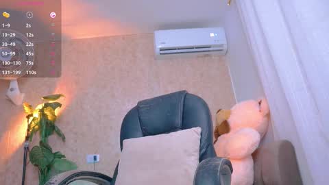 _abby07 online show from 12/04/25, 09:18