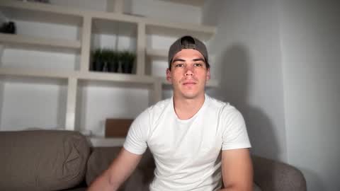 _aesthetic online show from 10/13/25, 12:27