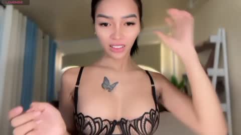 agatha online show from 12/02/25, 02:50