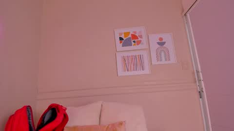 Snapshot of _aleja_x chatting on 09/09/25, 11:32 _aleja_x online show from 09/09/25, 11:32