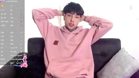 Snapshot of _alexblunt_ chatting on 12/28/24, 07:11 _alexblunt_ online show from 12/28/24, 07:11