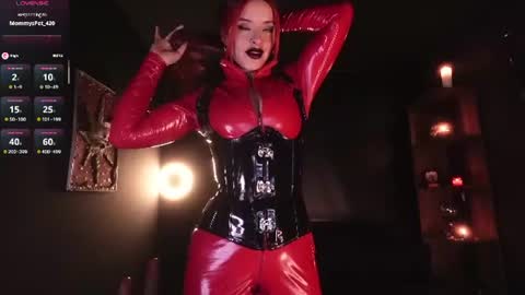 Miss Alice  My internet sucks these days see you soon online show from 06/17/26, 10:32