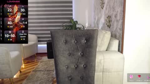 _alice_horny_ online show from 10/15/25, 08:42