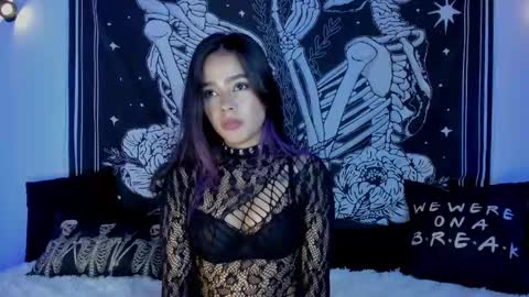 Snapshot of _alicesasha_ chatting on 11/23/25, 06:46 _alicesasha_ online show from 11/23/25, 06:46