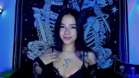 _alicesasha_ online show from 12/19/25, 08:32