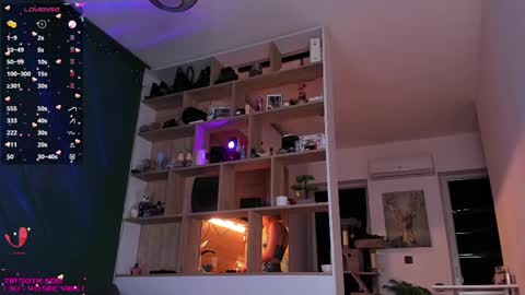 Mia online show from 02/14/25, 04:09