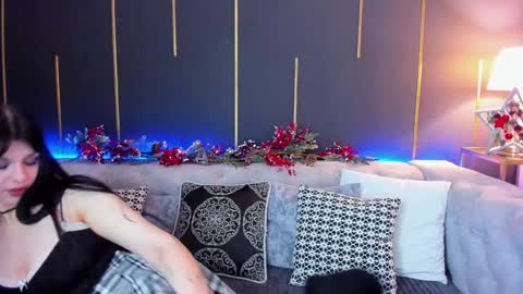 Snapshot of _allisson__ chatting on 01/08/25, 04:34 Alison online show from 01/08/25, 04:34