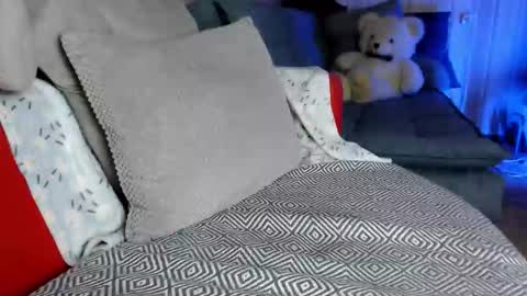 lisa online show from 12/03/25, 08:34