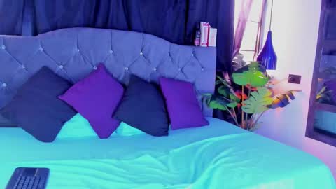 Snapshot of _amy_johnson chatting on 02/04/25, 07:22 Amy online show from 02/04/25, 07:22