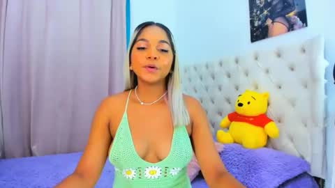 Snapshot of _analia chatting on 01/18/25, 02:36 Analia online show from 01/18/25, 02:36