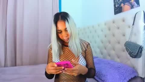 Snapshot of _analia chatting on 01/26/25, 02:45 Analia online show from 01/26/25, 02:45