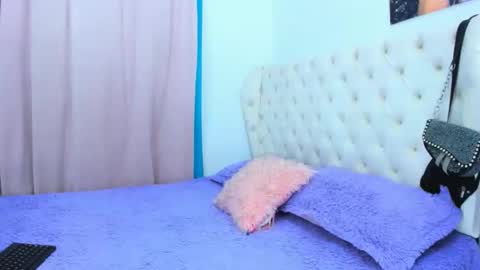 Snapshot of _analia chatting on 03/01/25, 03:21 Analia online show from 03/01/25, 03:21