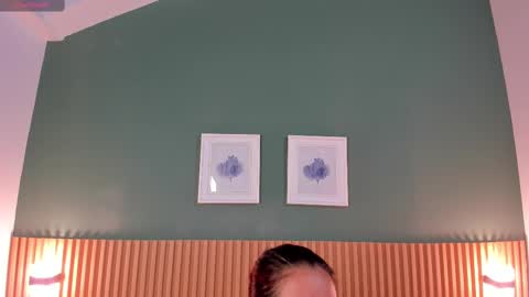 Snapshot of _anavictoria_ chatting on 03/01/25, 12:12 Ana Victoria online show from 03/01/25, 12:12