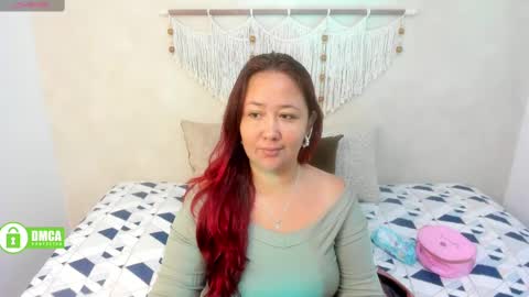 Snapshot of _anavictoria_ chatting on 09/13/25, 12:05 Ana Victoria online show from 09/13/25, 12:05