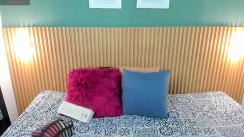 Snapshot of _anavictoria_ chatting on 10/14/25, 11:55 Ana Victoria online show from 10/14/25, 11:55