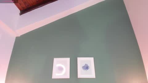 Snapshot of _anavictoria_ chatting on 11/21/25, 06:17 Ana Victoria online show from 11/21/25, 06:17