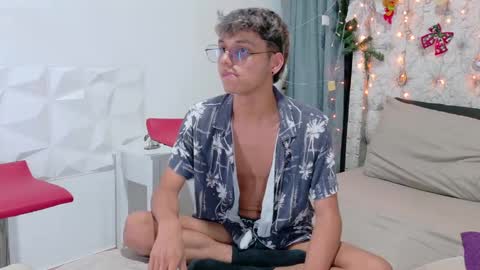 Snapshot of _andrew_williams chatting on 12/21/24, 10:30 Andres online show from 12/21/24, 10:30