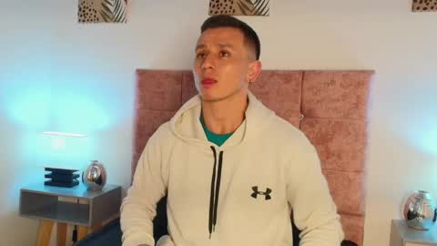 Snapshot of _andrewfalcon2 chatting on 01/14/25, 12:14 _andrewfalcon2 online show from 01/14/25, 12:14