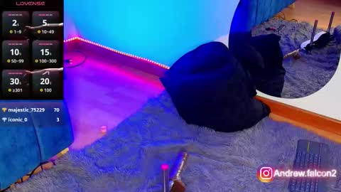 Snapshot of _andrewfalcon2 chatting on 10/16/25, 07:48 _andrewfalcon2 online show from 10/16/25, 07:48