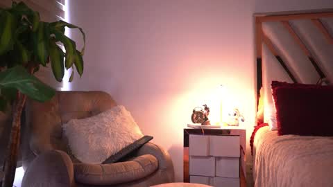 Snapshot of _andyy__ chatting on 11/16/25, 08:58 Andy online show from 11/16/25, 08:58