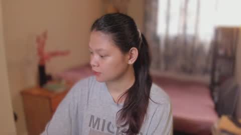 annie . online show from 05/14/26, 04:41