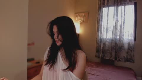 annie . online show from 05/21/26, 04:08
