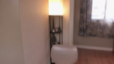 Snapshot of _ann1e_ chatting on 06/23/26, 03:59 annie . online show from 06/23/26, 03:59