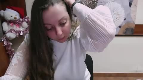 Anna online show from 12/19/24, 07:40