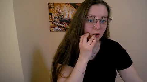 Anna online show from 03/10/25, 10:26