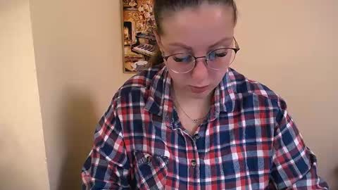 Anna online show from 09/30/25, 06:51