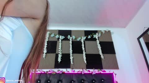 Annie Andrick online show from 05/17/26, 09:17