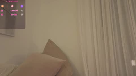 Anna online show from 10/26/25, 08:59