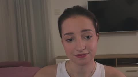 Anna online show from 04/05/26, 12:24