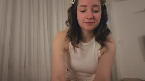 Anna online show from 04/07/26, 07:20