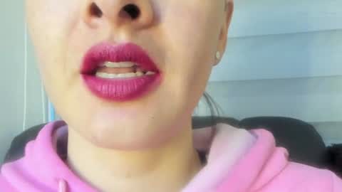antonia online show from 07/04/26, 10:54