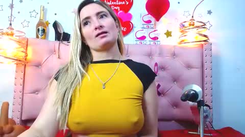 Snapshot of _antonella_11 chatting on 03/04/25, 02:17 _antonella_11 online show from 03/04/25, 02:17