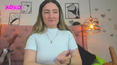 Snapshot of _antonella_11 chatting on 10/10/25, 07:13 _antonella_11 online show from 10/10/25, 07:13