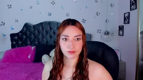 Snapshot of _antonnela_ chatting on 02/10/25, 01:33 antonnela online show from 02/10/25, 01:33