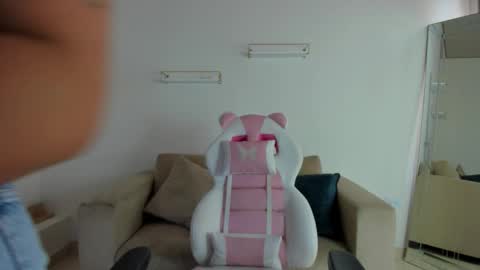    online show from 10/27/25, 12:09