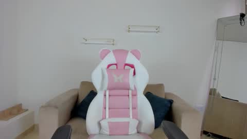    online show from 11/28/25, 12:19