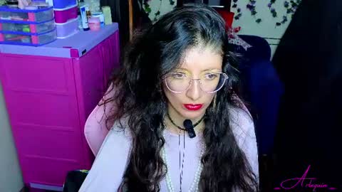 Snapshot of _arlequin_ chatting on 06/11/26, 03:04 _arlequin_ online show from 06/11/26, 03:04