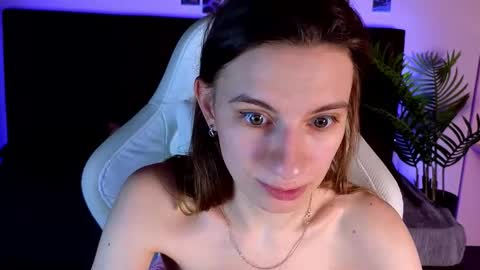 _ash_leyy_ online show from 02/20/26, 06:19